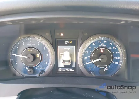 2018 Toyota Sienna Le 8 Passenger z USA, uszkodzony, nr VIN 5TDKZ3DC4JS912455